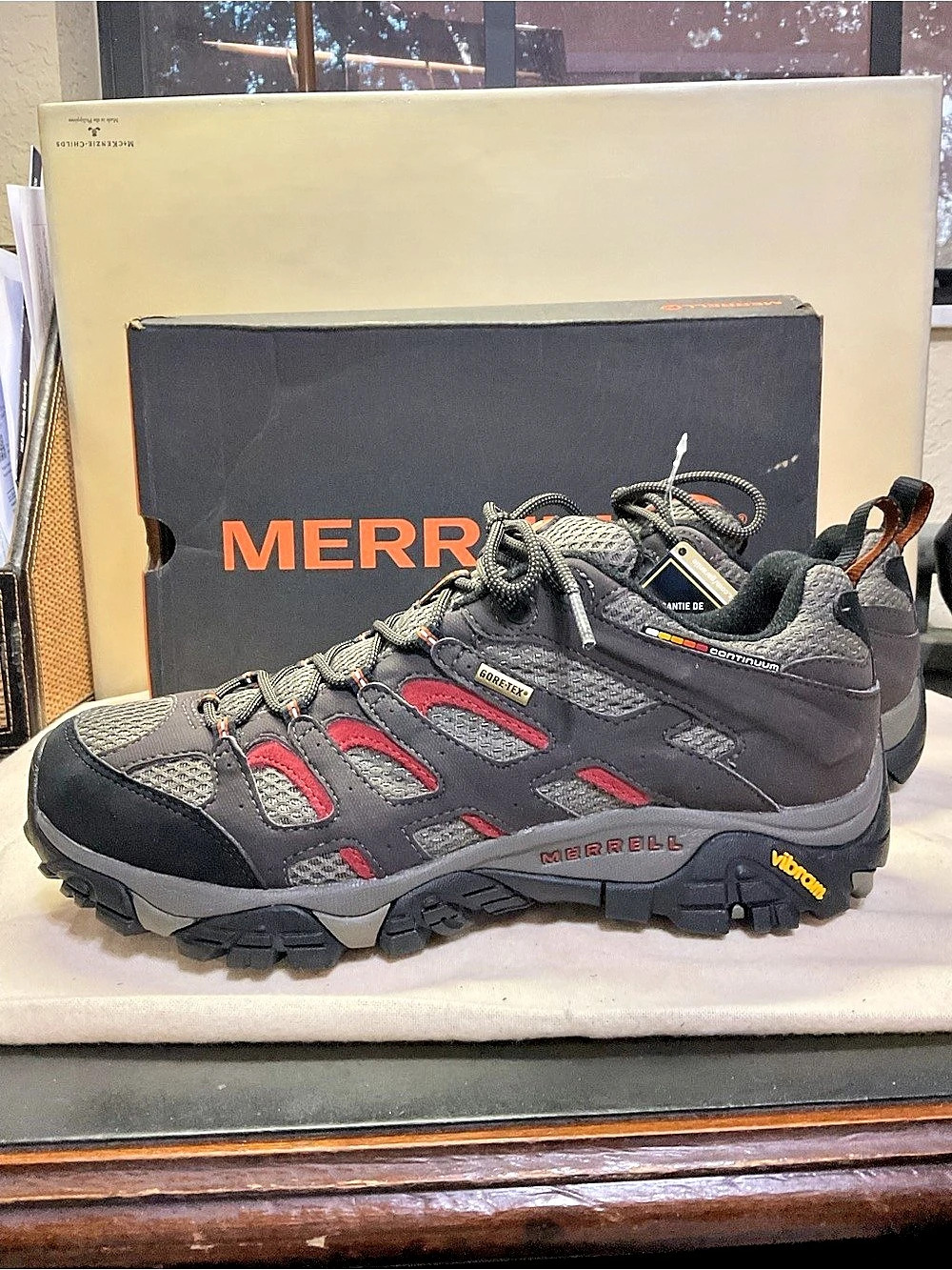 Merrell men’s shoes Continuum Gore-Tex Vibram Hiking Shoes Black & Gray